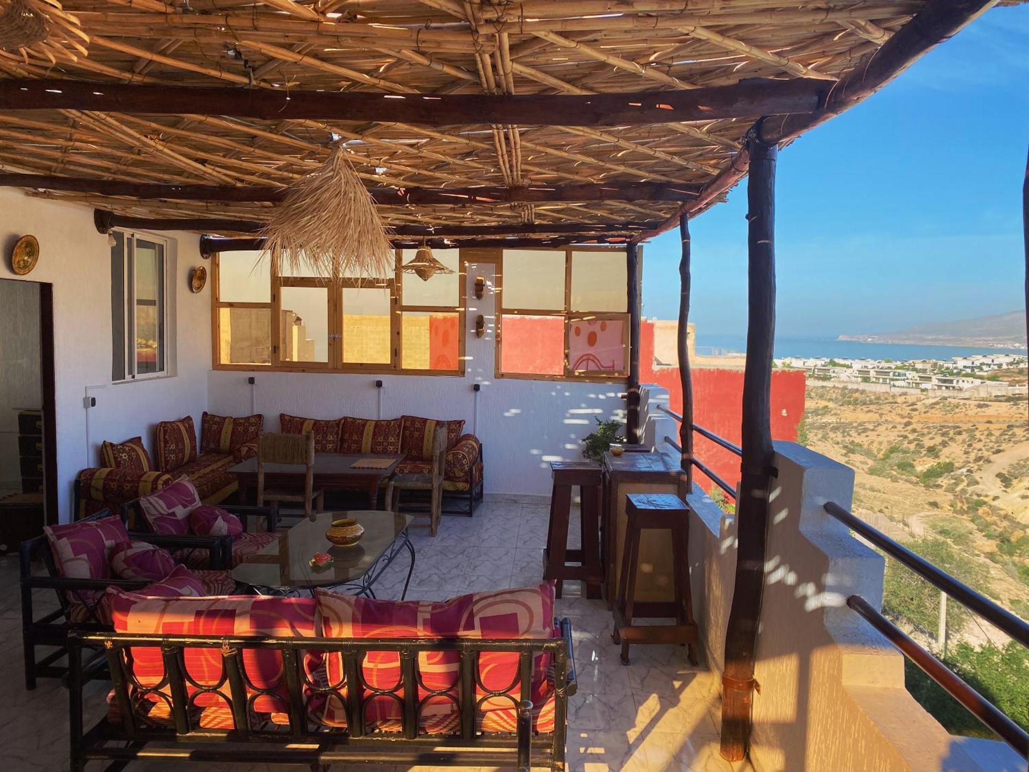 Red Carpet Surf Camp Sea, Mountain & Garden Escape Hotel Tamraght Exterior photo